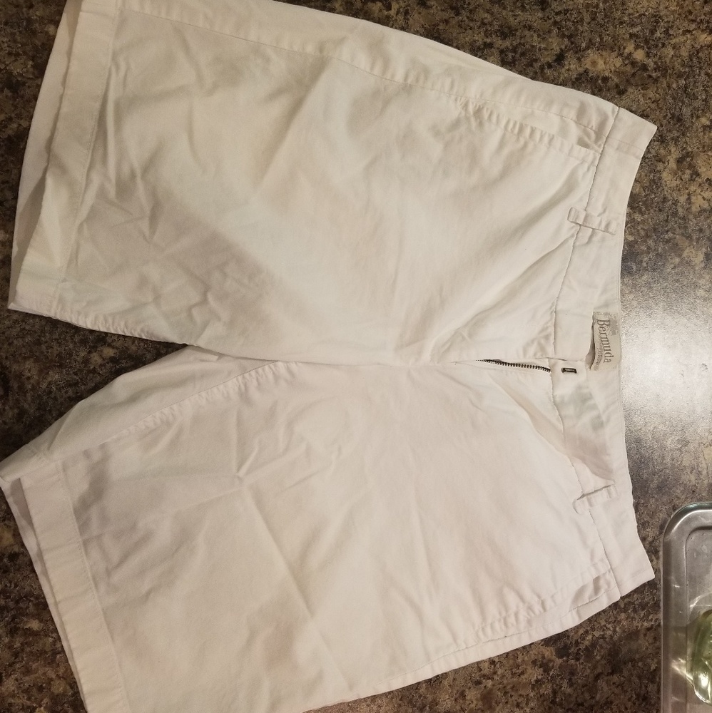 Chino Bermuda shorts